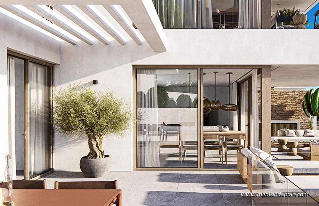 2 bedroom Apartment for sale in Mijas Costa with pool garage - € 815,000 (Ref: 8113375)