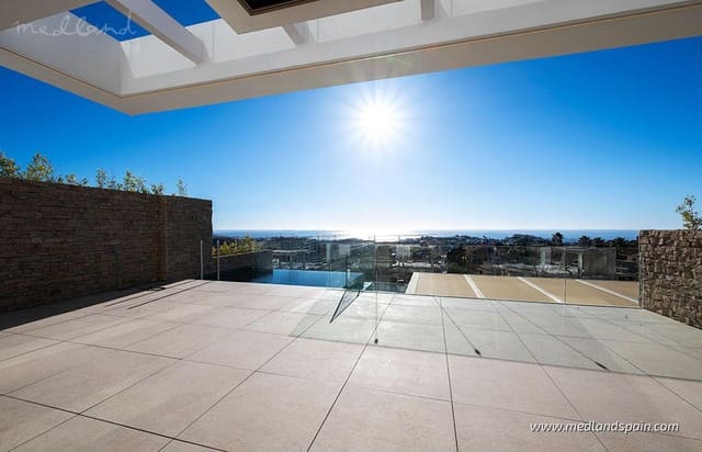 2 chambre Appartement à vendre à Mijas Costa, Mijas avec piscine garage - 815 000 € (Ref: 8113375)