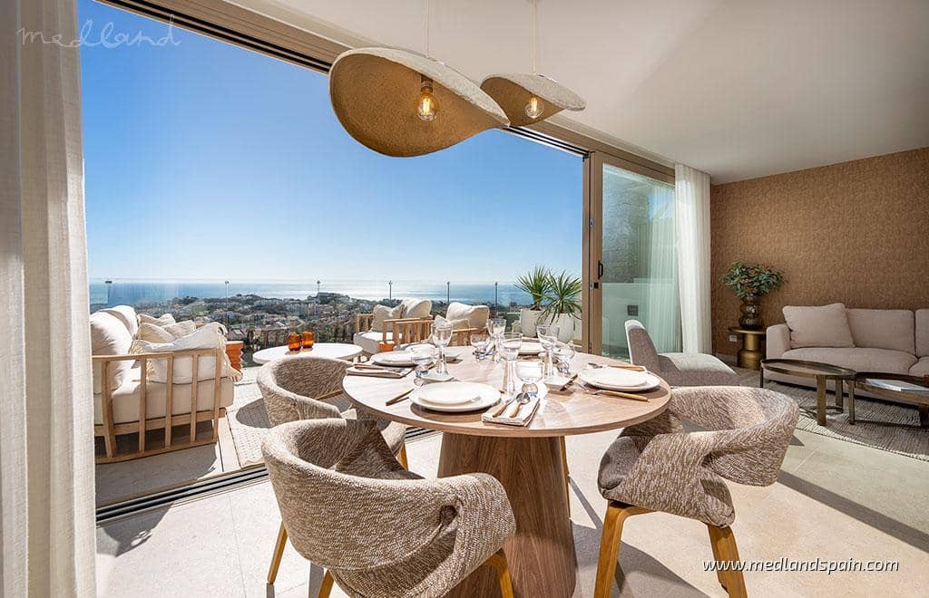 2 sypialnia Apartament na sprzedaż w Mijas Costa z basenem garażem - 915 000 € (Ref: 8113377)