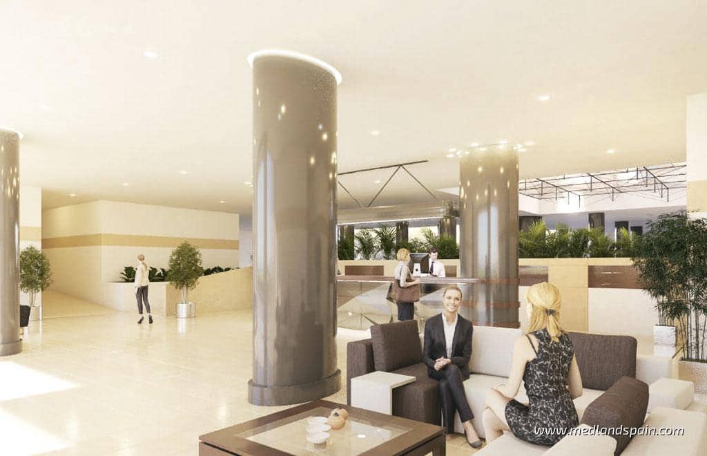 2 soverom Leilighet til salgs i Nueva Andalucia med svømmebasseng - € 570 000 (Ref: 8146511)