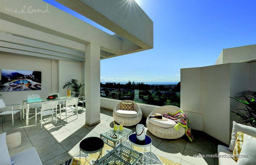 2 quarto Apartamento para venda em Nueva Andalucia com piscina - 590 000 € (Ref: 8146511)