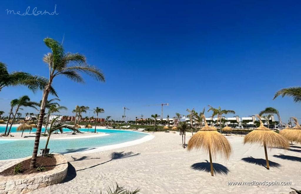 2 bedroom Apartment for sale in Los Alcazares with pool garage - € 293,900 (Ref: 8197338)