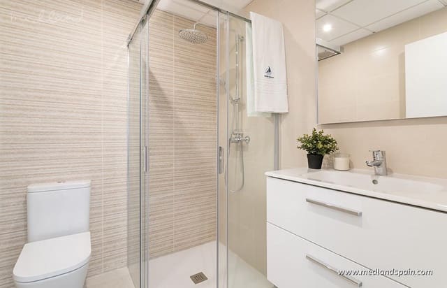 2 soveværelse Lejlighed til salg i La Mata, Torrevieja med swimmingpool garage - € 540.000 (Ref: 8245475)