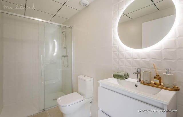 2 slaapkamer Appartement te koop in La Mata, Torrevieja met zwembad garage - € 540.000 (Ref: 8245475)