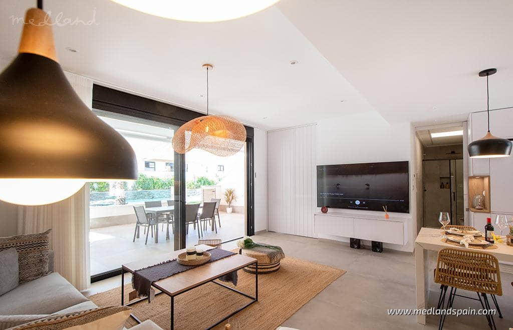 3 soveværelse Lejlighed til salg i Lo Pagan med swimmingpool garage - € 409.000 (Ref: 8310903)