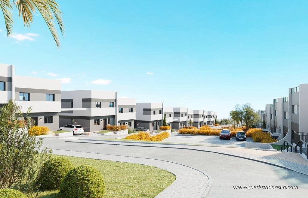 4 quarto Moradia para venda em Finestrat com piscina garagem - 555 000 € (Ref: 8339888)