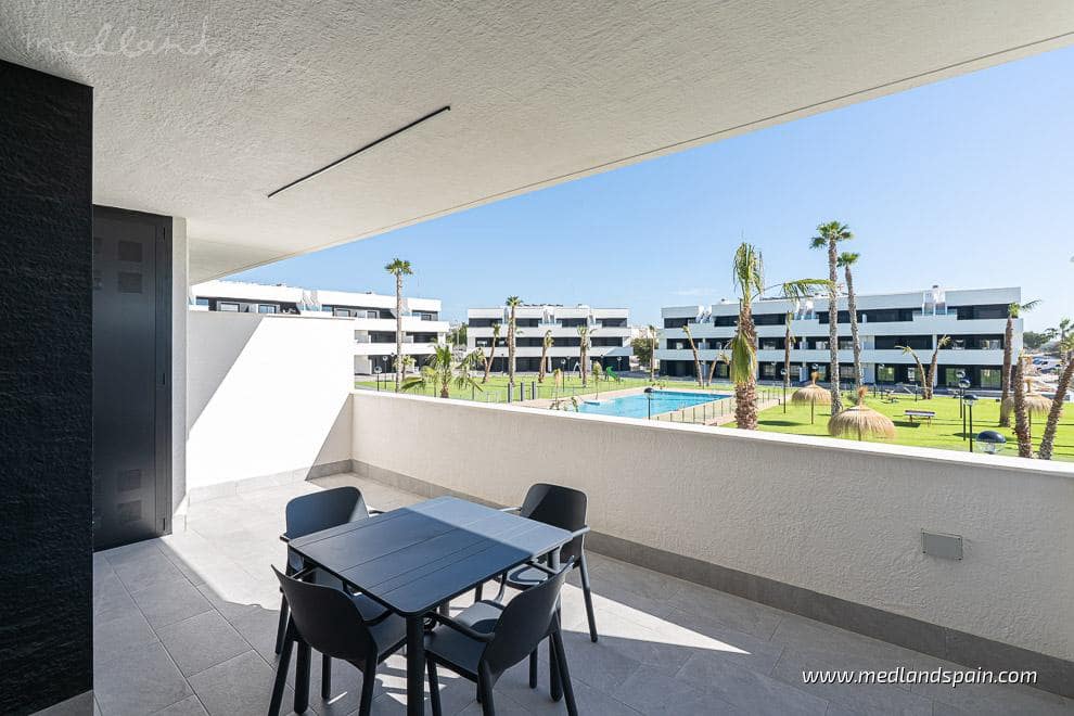 2 quarto Apartamento para venda em Guardamar del Segura com piscina garagem - 227 000 € (Ref: 8373925)