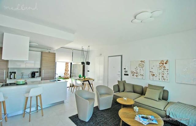 3 soveværelse Villa til salg i Algorfa med swimmingpool garage - € 535.000 (Ref: 8377848)