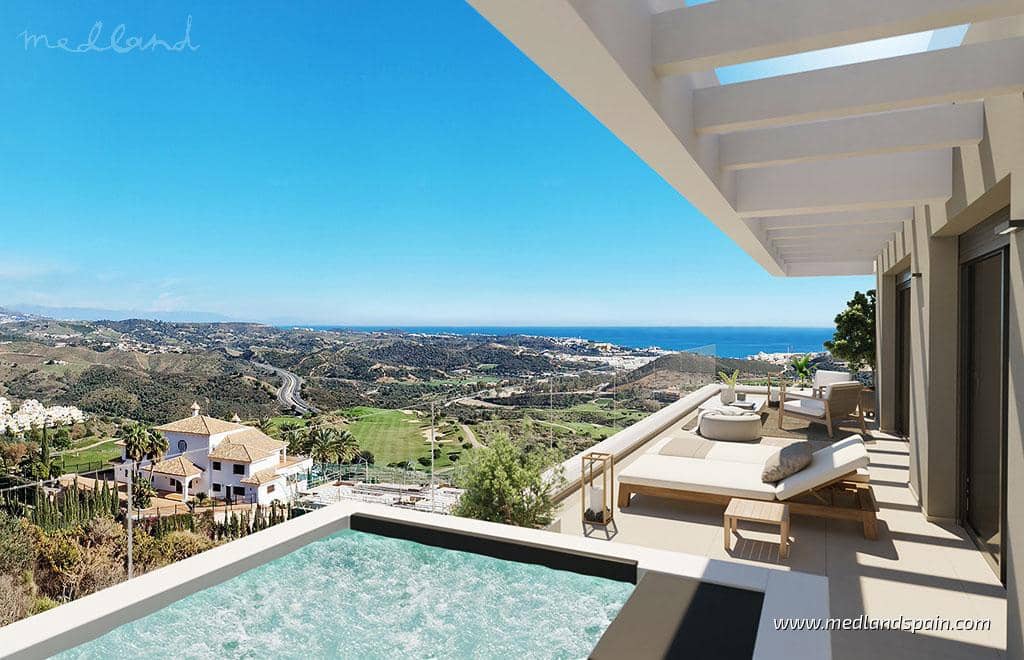 2 bedroom Apartment for sale in Mijas Costa with pool garage - € 720,000 (Ref: 8405133)