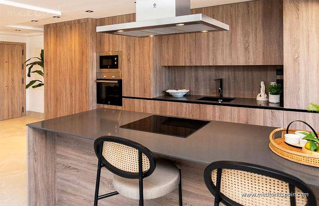 3 slaapkamer Appartement te koop in Marbella met zwembad garage - € 580.000 (Ref: 8411734)