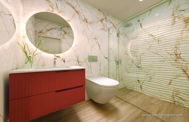 3 sovrum Lägenhet till salu i Torrevieja med pool - 365 000 € (Ref: 8423454)