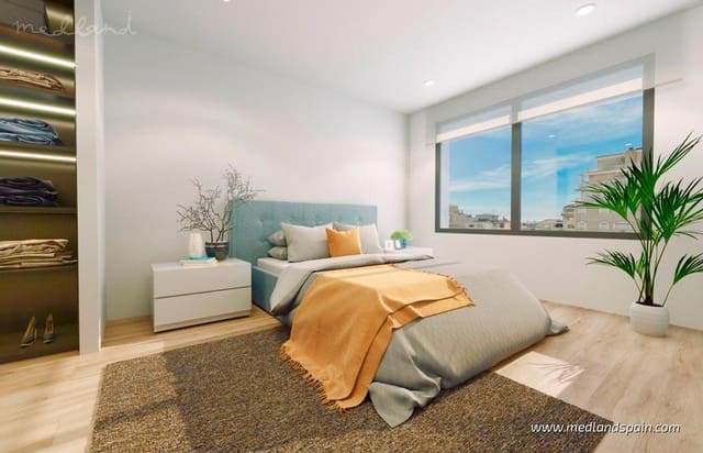 3 sovrum Lägenhet till salu i Torrevieja med pool - 365 000 € (Ref: 8423454)