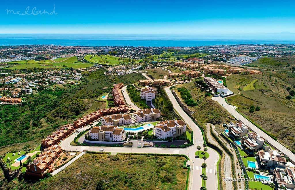 3 bedroom Apartment for sale in Benahavis with pool garage - € 750,000 (Ref: 8430568)