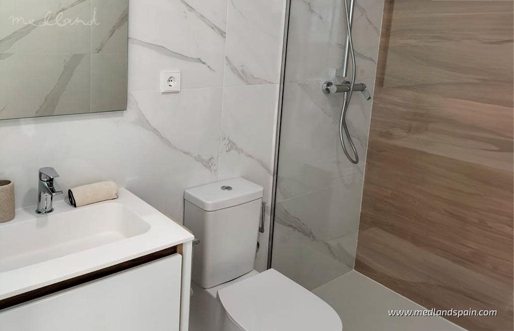 2 bedroom Apartment for sale in Orihuela Costa with pool garage - € 239,900 (Ref: 8478092)