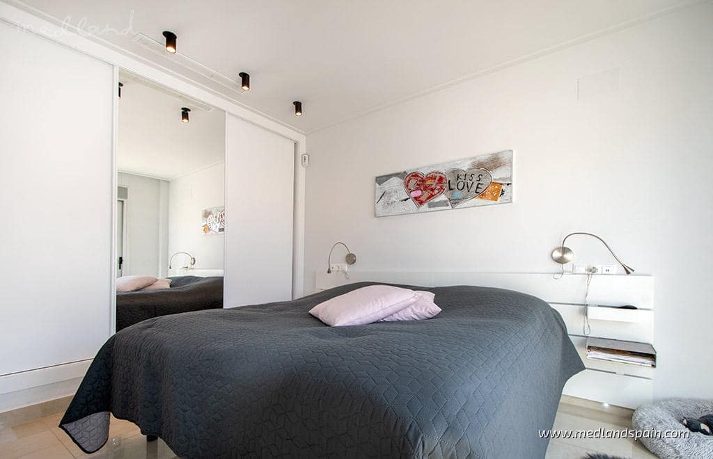 3 soveværelse Byhus til salg i Ciudad Quesada med swimmingpool garage - € 415.000 (Ref: 8482237)