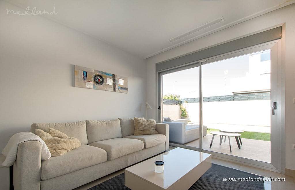 3 soveværelse Byhus til salg i Ciudad Quesada med swimmingpool garage - € 415.000 (Ref: 8482237)