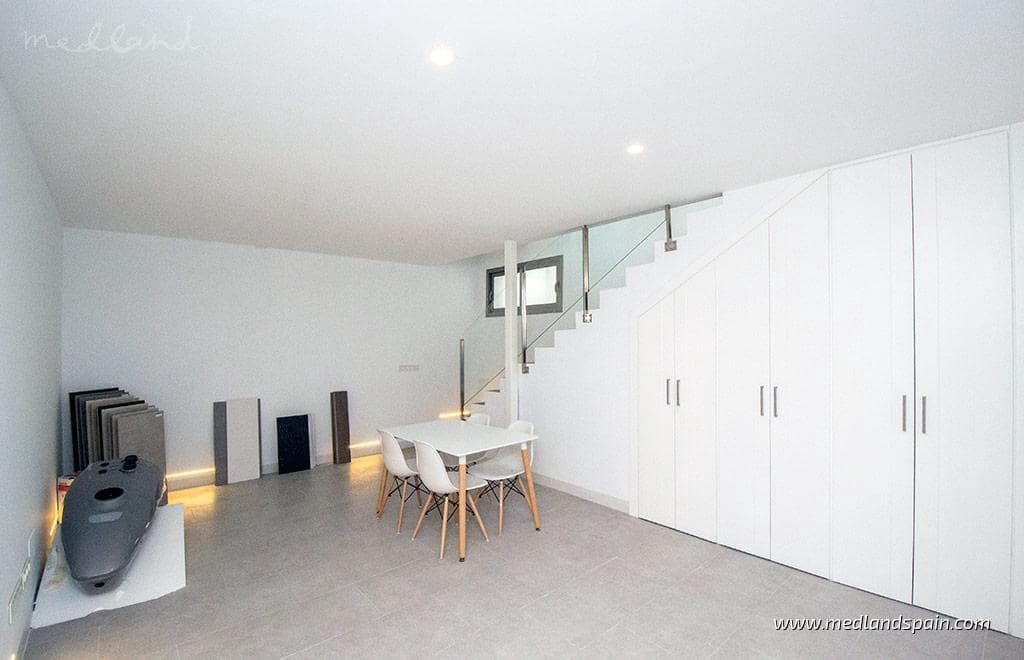 3 quarto Moradia para venda em Villamartin com piscina - 549 900 € (Ref: 8493589)