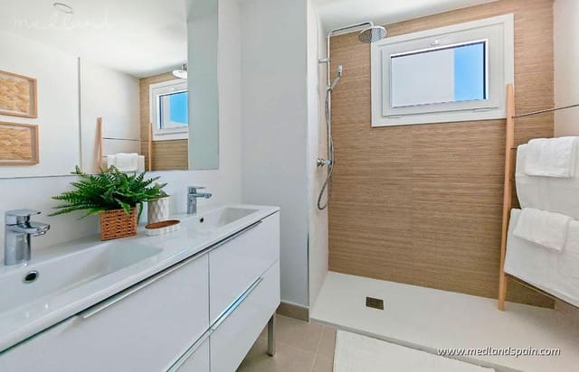 3 Zimmer Apartment zu verkaufen in Cancelada, Estepona mit Pool Garage - 524.600 € (Ref: 8536810)