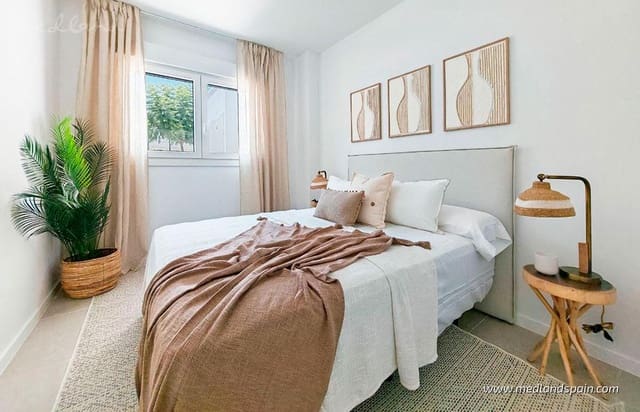 3 Zimmer Apartment zu verkaufen in Cancelada, Estepona mit Pool Garage - 524.600 € (Ref: 8536810)