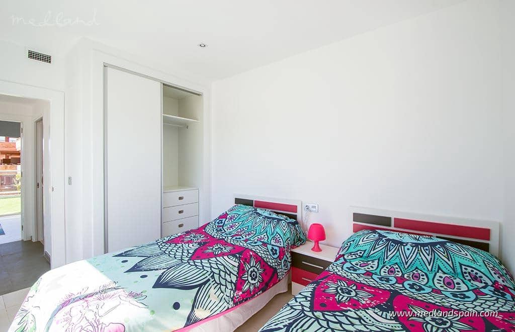 3 quarto Moradia para venda em Los Alcazares com piscina garagem - 445 000 € (Ref: 8551424)