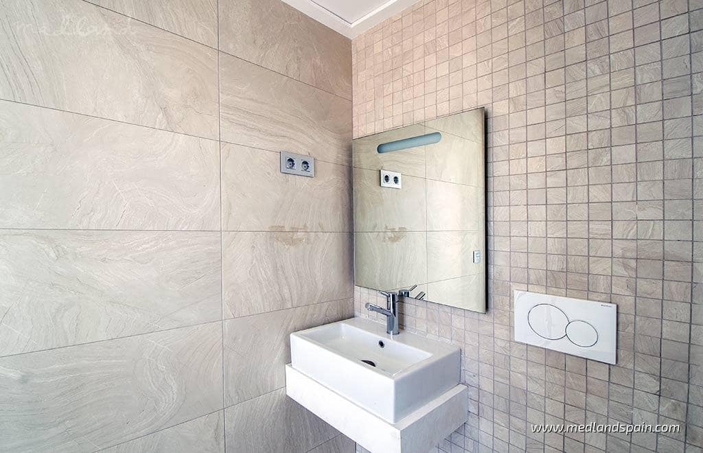 3 quarto Moradia para venda em Los Alcazares com piscina garagem - 445 000 € (Ref: 8551424)