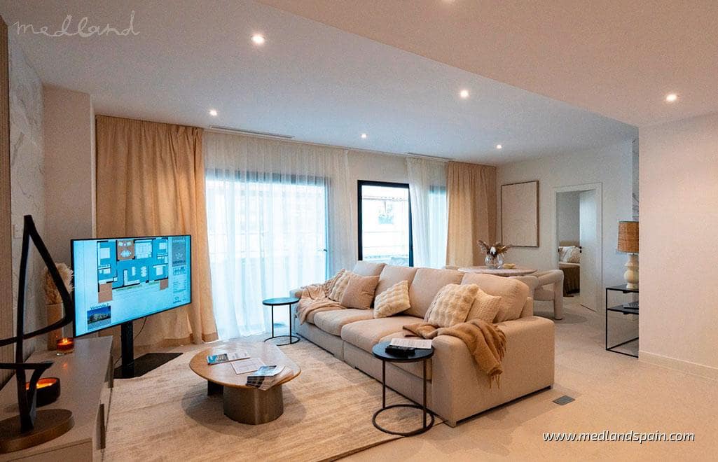 3 makuuhuone Huoneisto myytävänä paikassa San Pedro de Alcantara mukana 
autotalli - 483 750 € (Ref: 8568231)