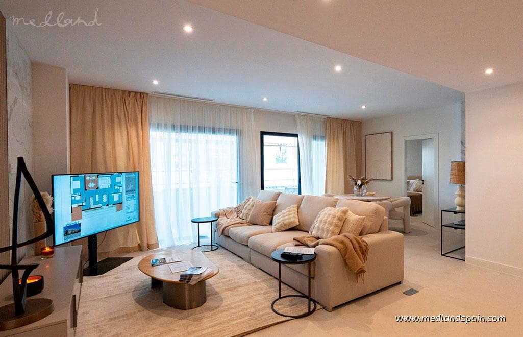 Apartamento de 3 habitaciones en San Pedro de Alcantara en venta con garaje - 440.000 € (Ref: 8568231)