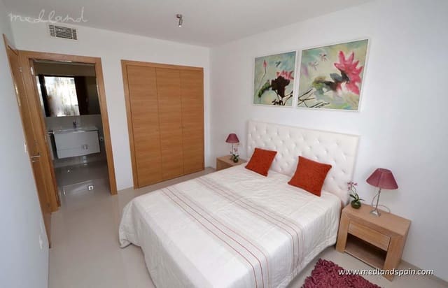 2 chambre Appartement à vendre à Torrevieja avec piscine garage - 270 900 € (Ref: 8570757)