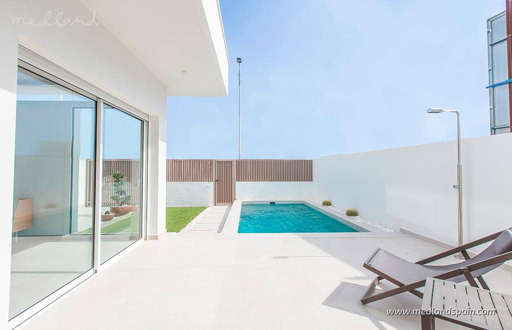 3 soveværelse Villa til salg i Santiago de la Ribera med swimmingpool garage - € 355.000 (Ref: 8589321)