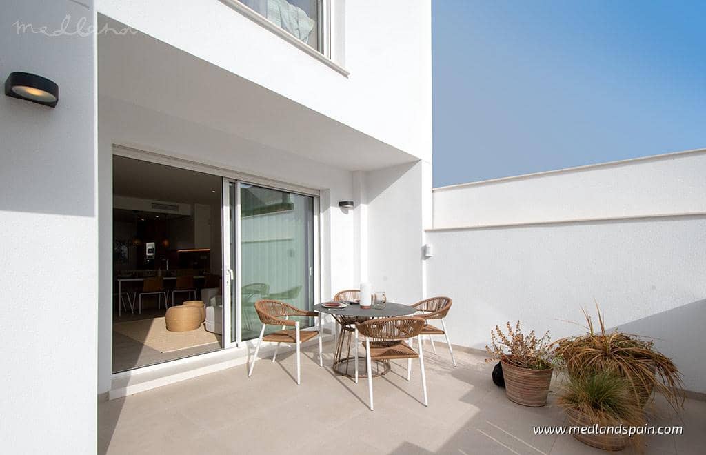 3 makuuhuone Huoneisto myytävänä paikassa Pilar de la Horadada mukana uima-altaan - 334 900 € (Ref: 8603978)