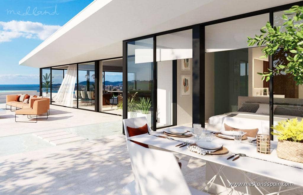 4 soveværelse Lejlighed til salg i Fuengirola med swimmingpool garage - € 2.425.000 (Ref: 8612593)