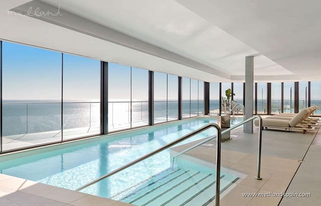 4 bedroom Apartment for sale in Fuengirola with pool garage - € 2,425,000 (Ref: 8612593)