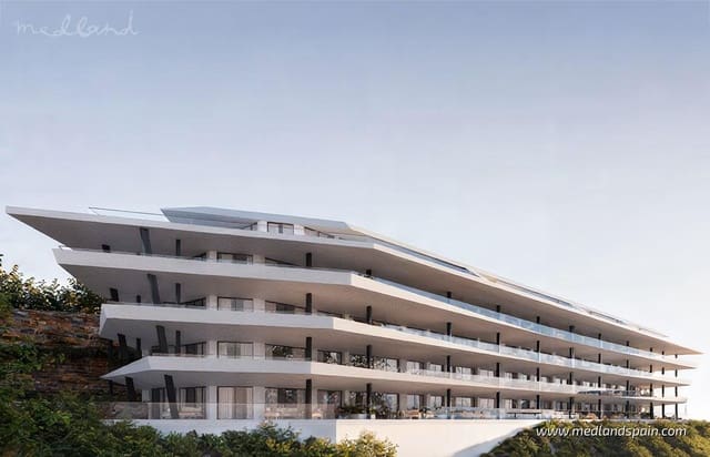 4 bedroom Apartment for sale in Fuengirola with pool garage - € 2,425,000 (Ref: 8612593)