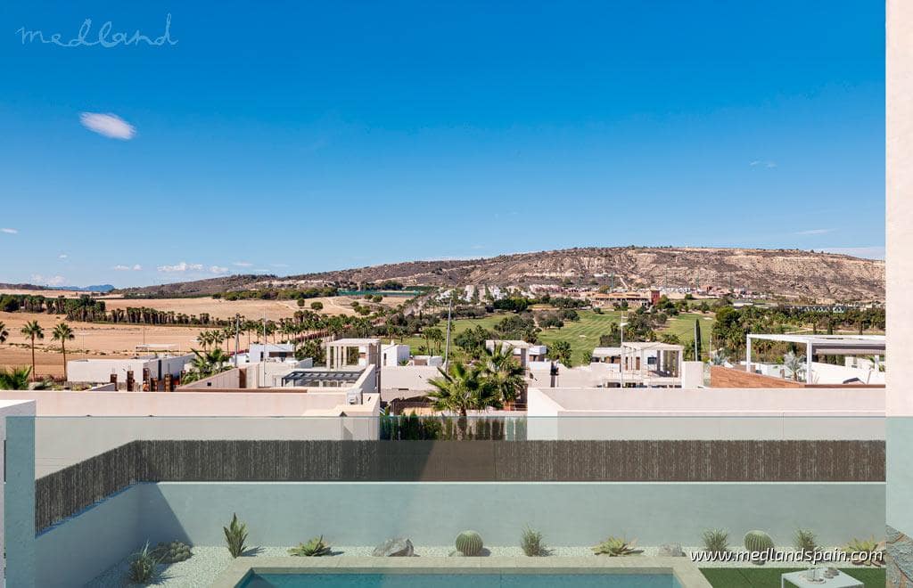 3 bedroom Villa for sale in Algorfa with pool garage - € 478,000 (Ref: 8622741)