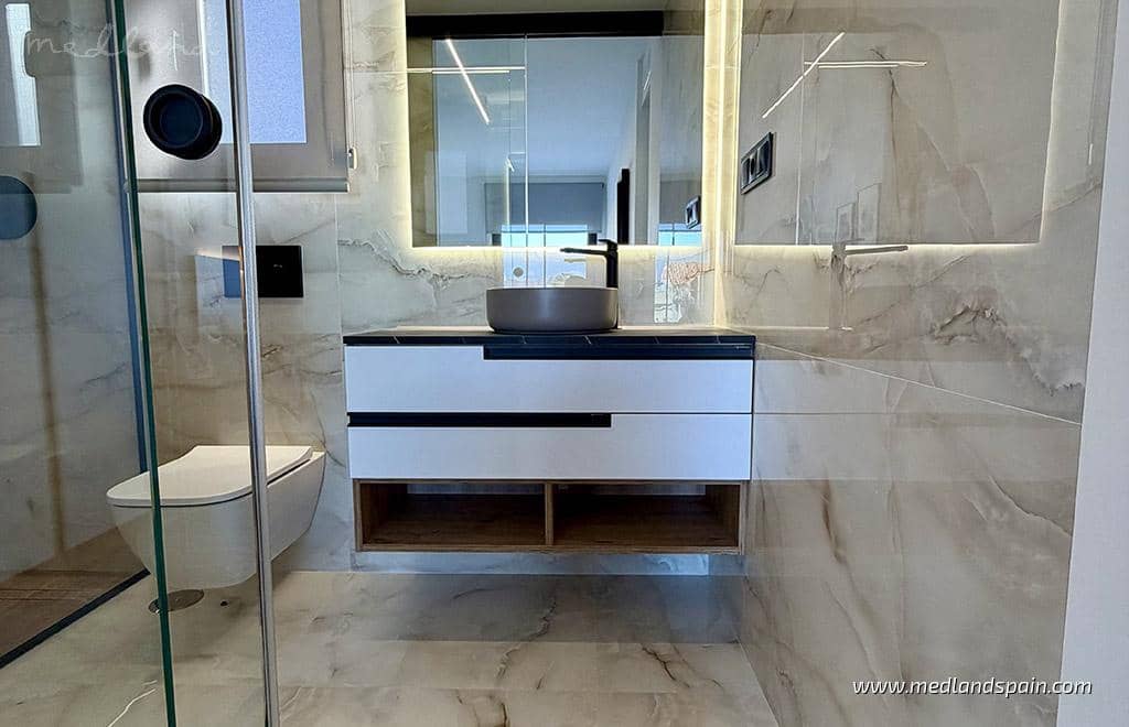 2 bedroom Apartment for sale in Algorfa with pool - € 277,000 (Ref: 8622898)