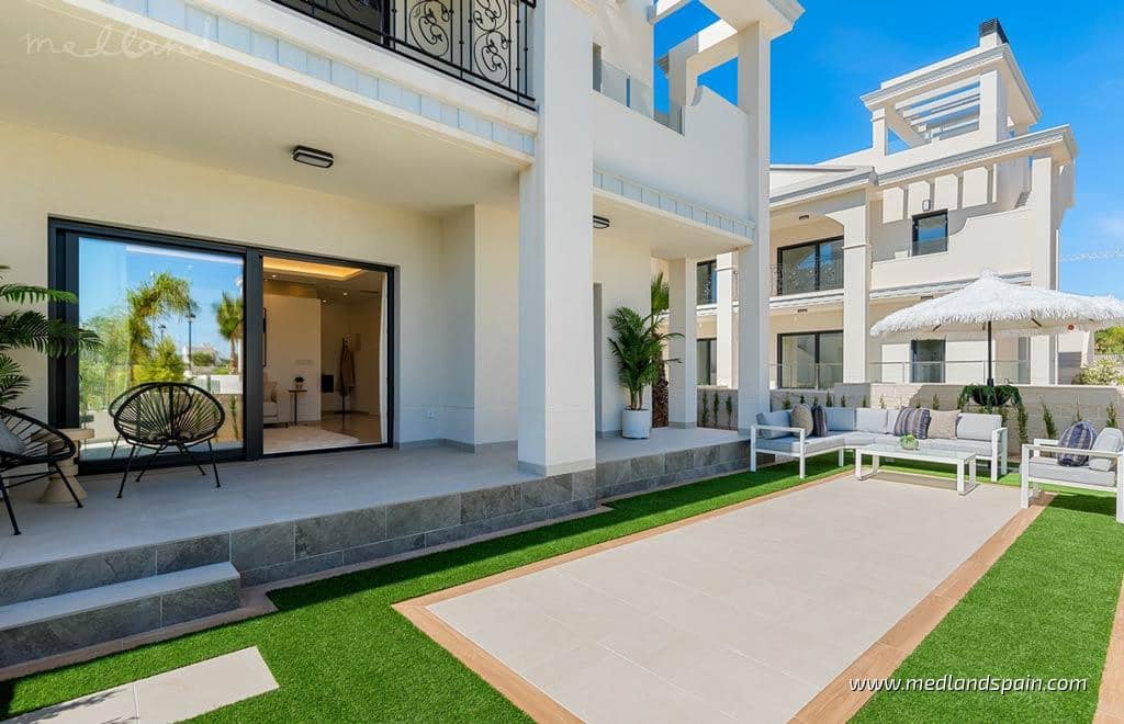 2 soveværelse Lejlighed til salg i Ciudad Quesada med swimmingpool garage - € 314.000 (Ref: 8670593)