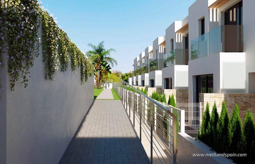 3 quarto Casa em Banda para venda em Finestrat com piscina garagem - 525 000 € (Ref: 8689804)