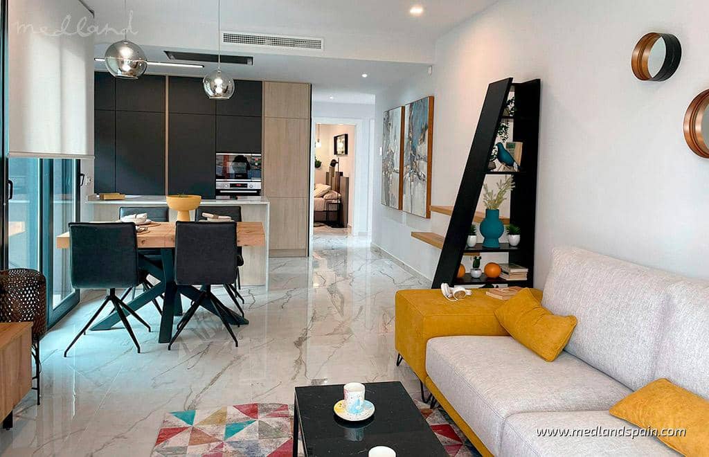 2 sovrum Lägenhet till salu i Ciudad Quesada med pool - 279 000 € (Ref: 8696609)