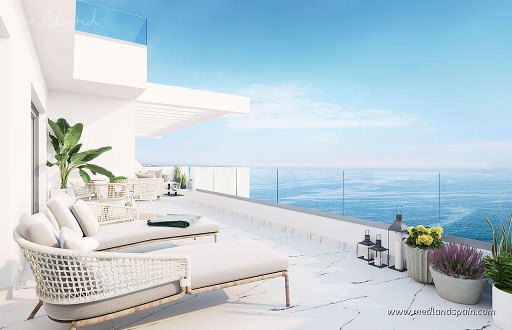 2 soverom Leilighet til salgs i Casares med svømmebasseng garasje - € 505 000 (Ref: 8737635)