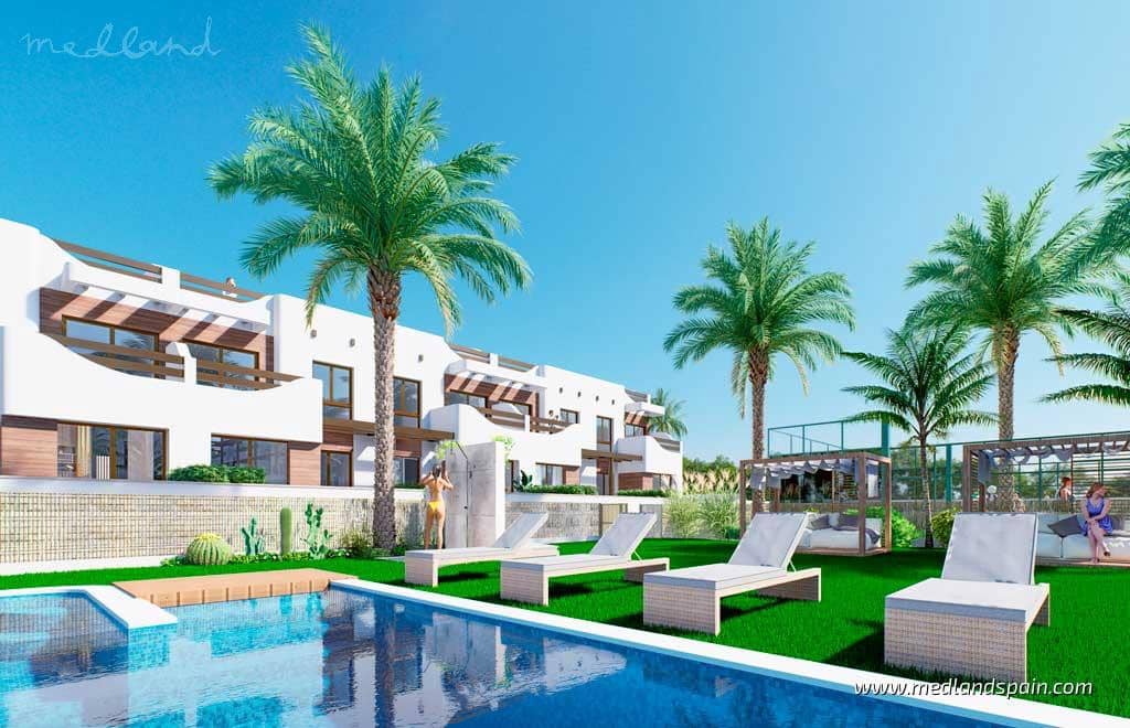 2 makuuhuone Huoneisto myytävänä paikassa Torre de la Horadada mukana uima-altaan 
autotalli - 339 000 € (Ref: 8767237)