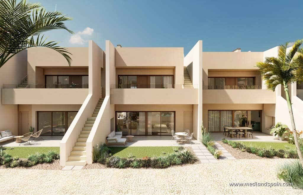 Apartamento de 3 habitaciones en Los Alcázares en venta con piscina garaje - 309.000 € (Ref: 8767239)