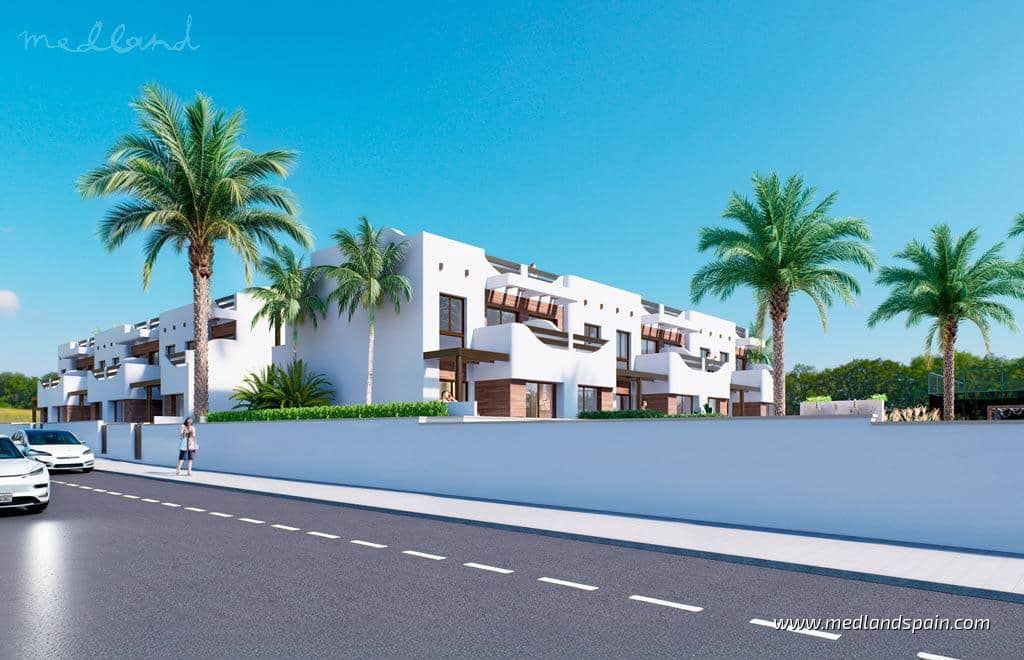 2 makuuhuone Huoneisto myytävänä paikassa Torre de la Horadada mukana uima-altaan 
autotalli - 334 000 € (Ref: 8767241)