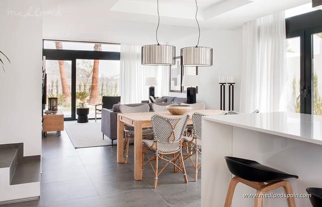 3 soveværelse Villa til salg i La Manga del Mar Menor med swimmingpool garage - € 700.000 (Ref: 8783735)