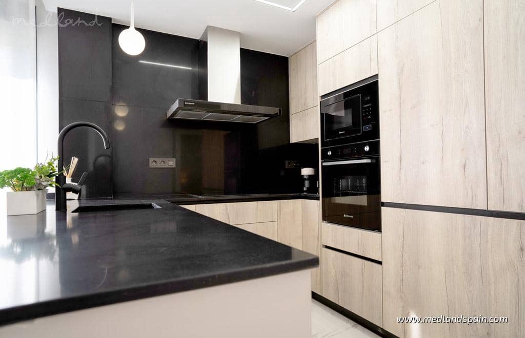 3 bedroom Apartment for sale in Pilar de la Horadada with pool garage - € 310,000 (Ref: 8789535)