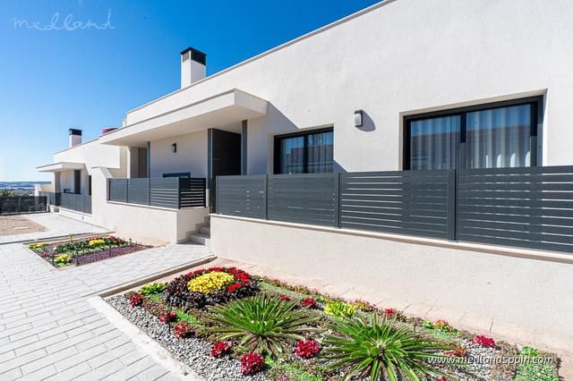 3 Zimmer Villa zu verkaufen in Torrevieja mit Pool Garage - 585.000 € (Ref: 8792299)