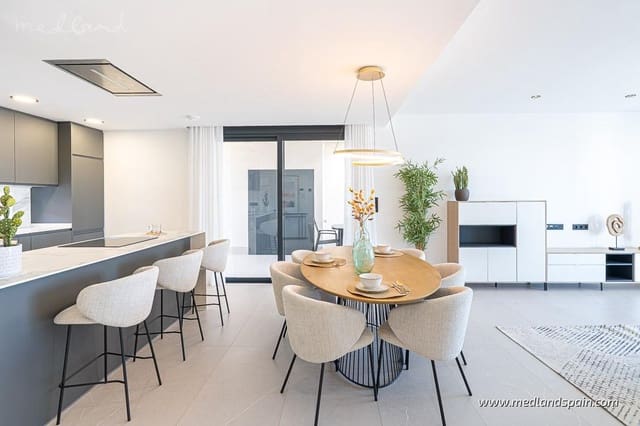 3 Zimmer Villa zu verkaufen in Torrevieja mit Pool Garage - 585.000 € (Ref: 8792299)