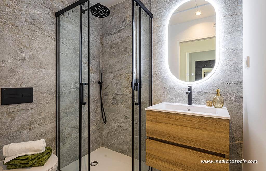 2 soveværelse Lejlighed til salg i Lo Pagan med swimmingpool garage - € 299.950 (Ref: 8810342)