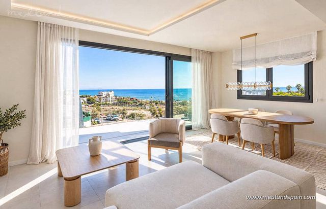 2 makuuhuone Huoneisto myytävänä paikassa La Mata, Torrevieja mukana uima-altaan 
autotalli - 620 000 € (Ref: 8812886)