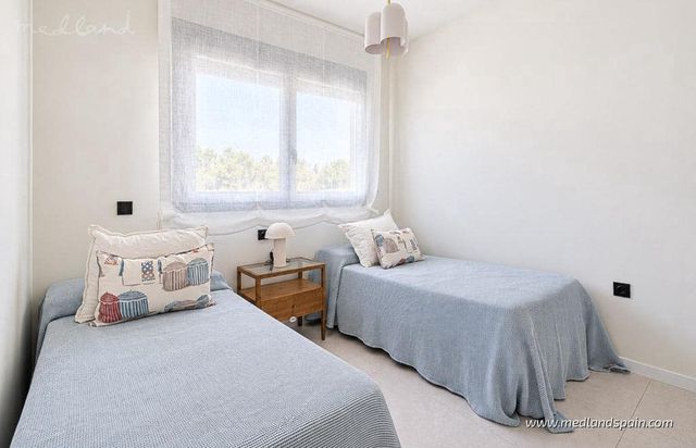 2 makuuhuone Huoneisto myytävänä paikassa La Mata, Torrevieja mukana uima-altaan 
autotalli - 620 000 € (Ref: 8812886)