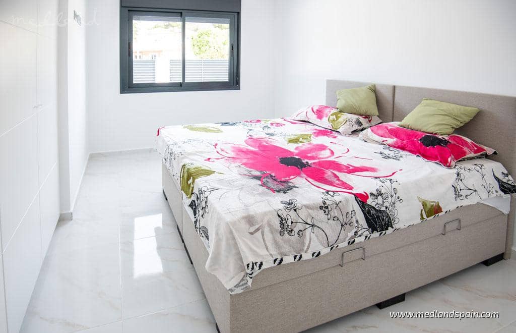 3 bedroom Villa for sale in Pilar de la Horadada with pool garage - € 422,500 (Ref: 8838754)